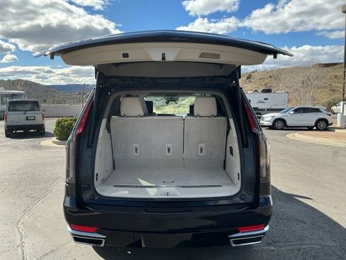 Used 2021 Cadillac Escalade Premium Luxury Platinum image 26