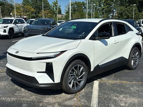 New 2026 Toyota C-HR AWD/4WD image 3
