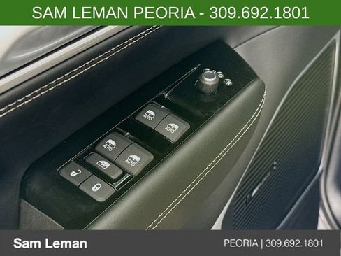 New 2026 Jeep Grand Wagoneer image 18