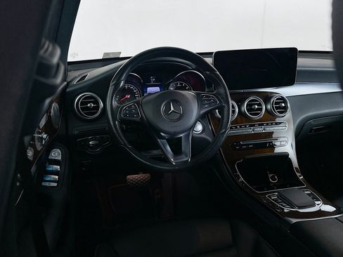 Used 2017 Mercedes-Benz GLC 300 4MATIC image 18