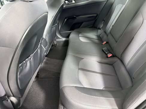 Used 2022 Kia K5 LXS FWD image 18