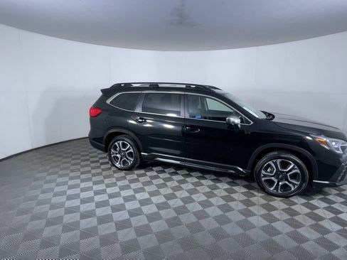 Used 2023 Subaru Ascent Limited w/ Technology Package image 9