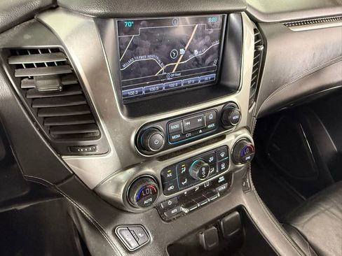 Used 2019 Chevrolet Suburban LT RWD image 19