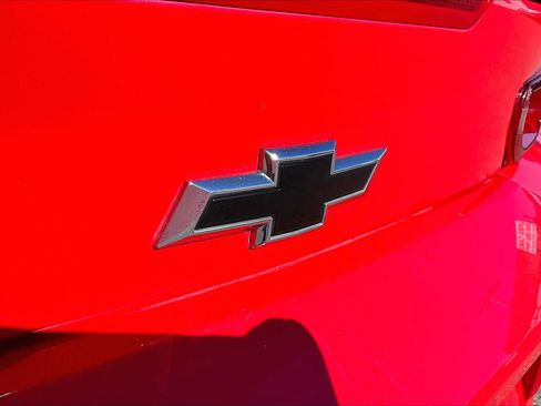 Used 2020 Chevrolet Camaro LT image 22