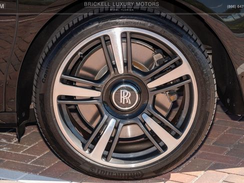 Used 2014 Rolls-Royce Ghost image 48