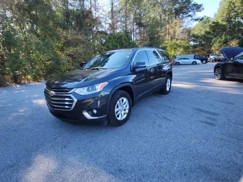 Certified 2021 Chevrolet Traverse LT image 9