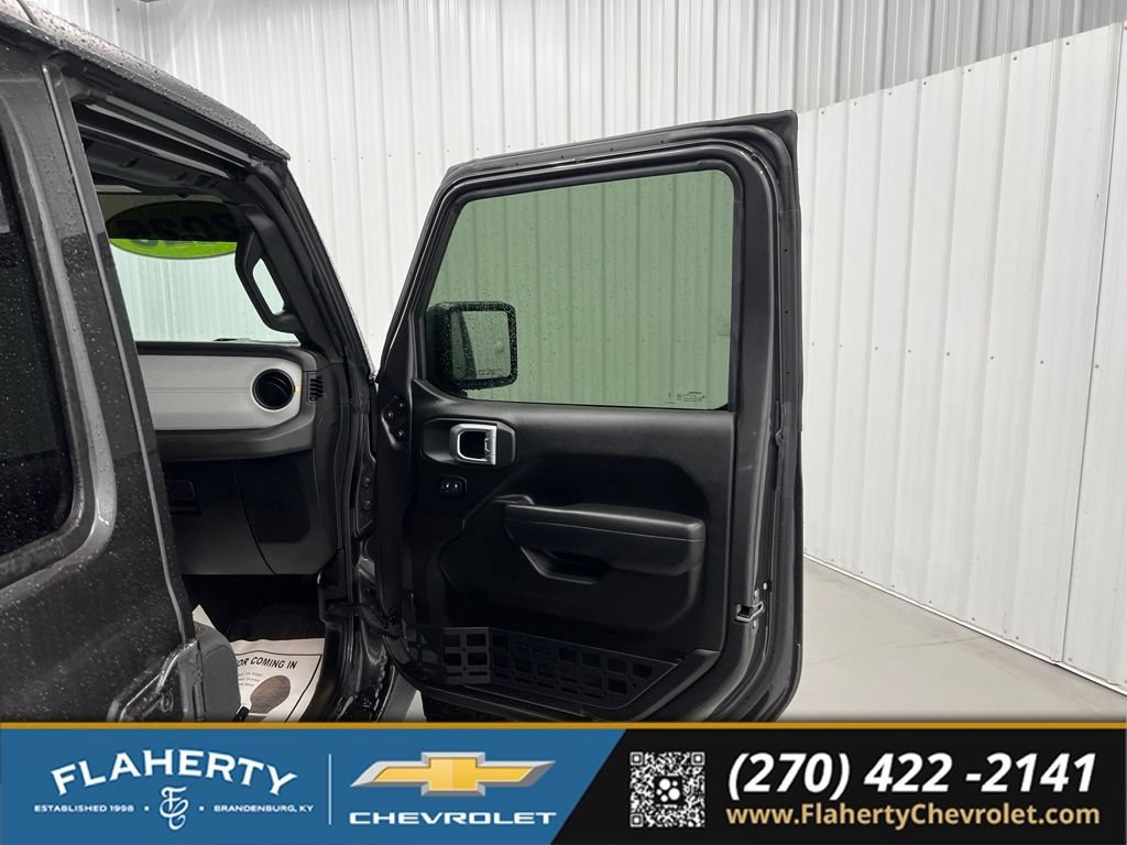 Used 2025 Jeep Wrangler Unlimited Sport AWD/4WD image 14