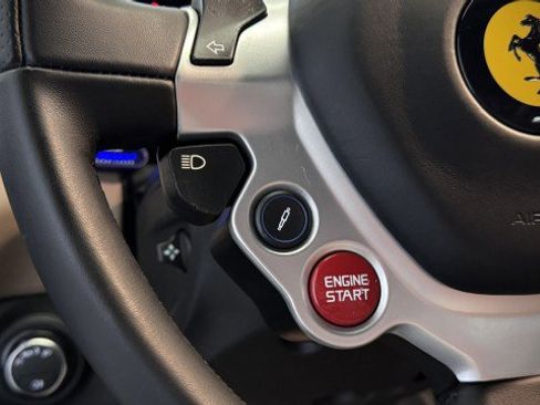 Used 2015 Ferrari California T image 14