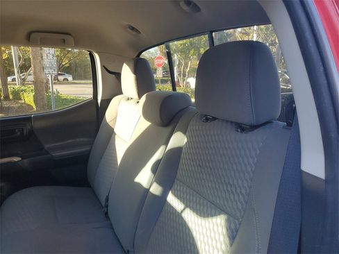 Used 2022 Toyota Tacoma SR5 image 11