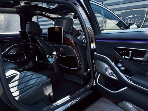 Used 2025 Mercedes-Benz Maybach S 580 4MATIC image 18