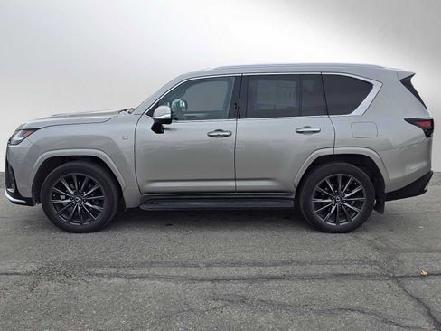 Used 2022 Lexus LX 600 F Sport AWD/4WD image 6