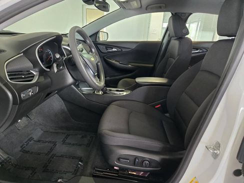 Used 2024 Chevrolet Malibu LT FWD image 19