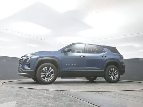 Used 2025 Chevrolet Equinox LT image 29