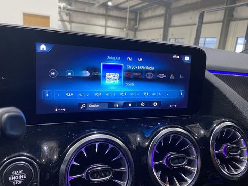 Used 2023 Mercedes-Benz GLA 250 image 6