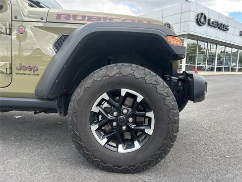 Used 2025 Jeep Wrangler Unlimited Rubicon image 15