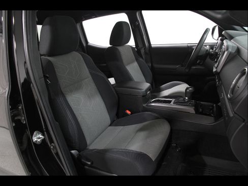 Used 2023 Toyota Tacoma TRD Off-Road AWD/4WD image 14