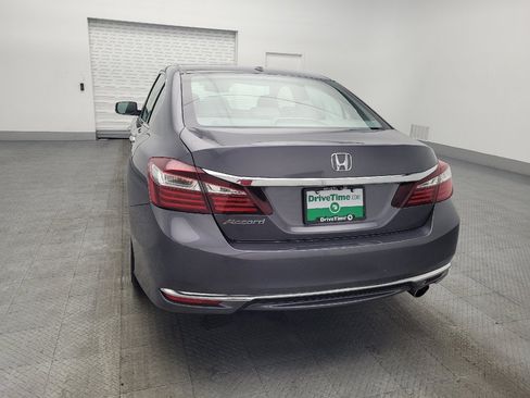 Used 2017 Honda Accord EX-L image 6