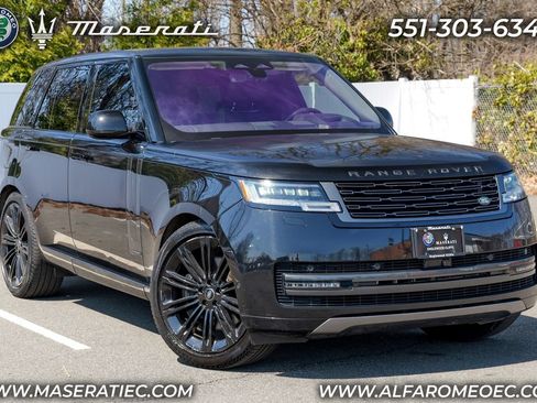 Used 2023 Land Rover Range Rover Autobiography AWD/4WD image 1