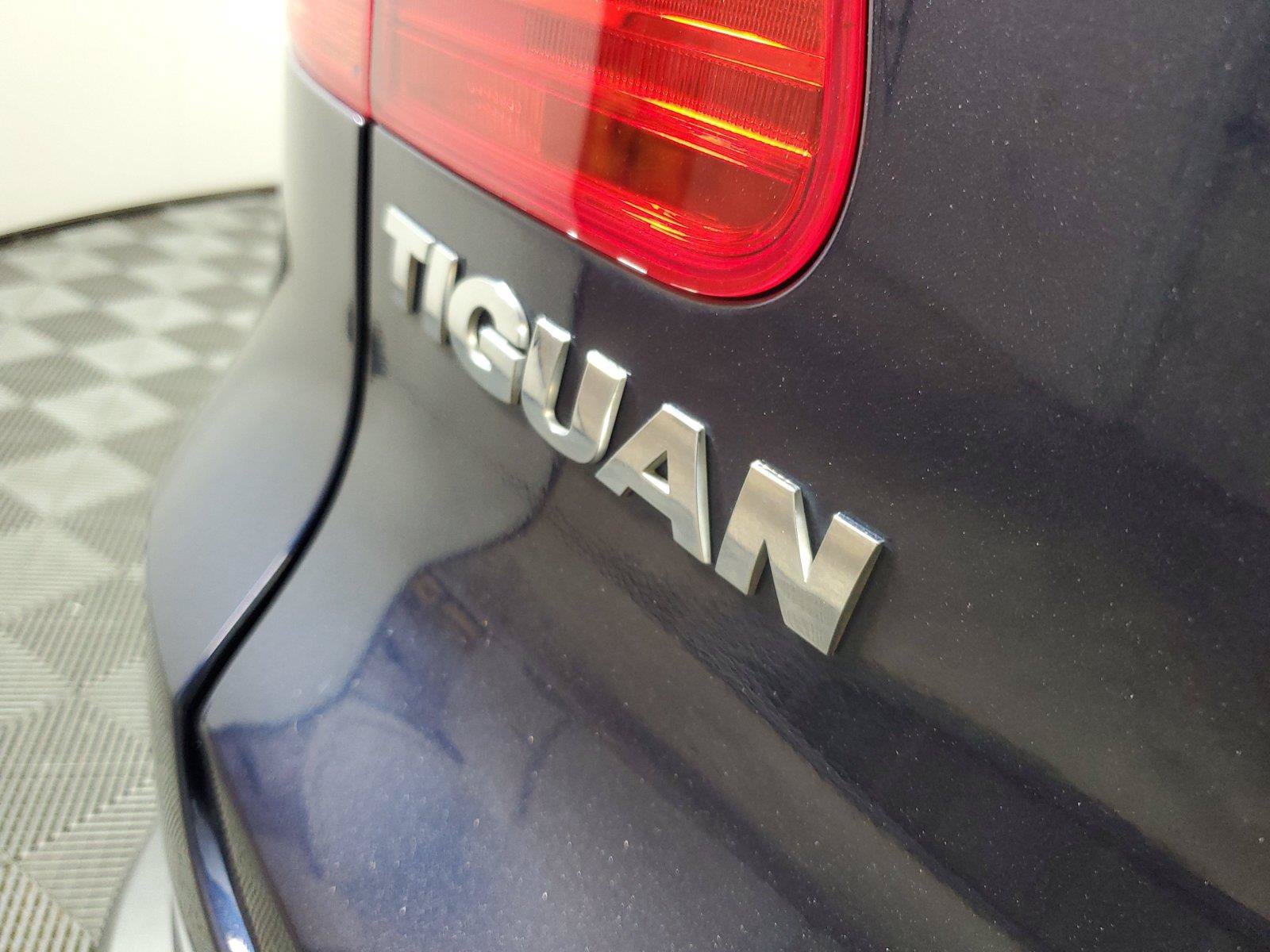 Used 2015 Volkswagen Tiguan S FWD image 8