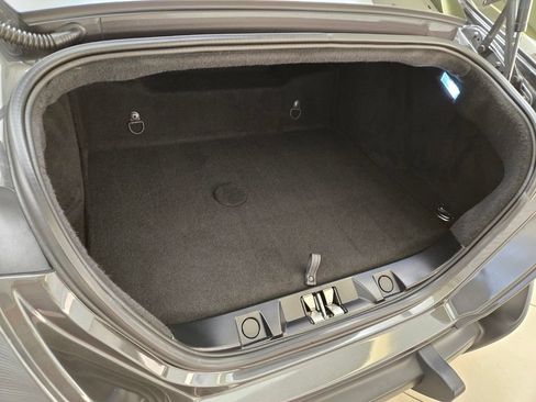 Used 2022 Ferrari Roma RWD image 23