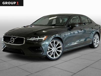Used 2020 Volvo S60 T5 Momentum