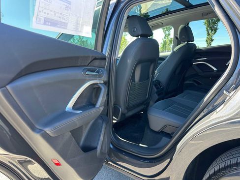 New 2025 Audi Q5 Premium image 15