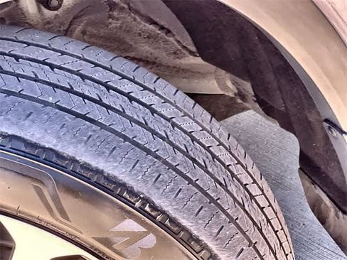 Used 2022 Toyota Highlander XSE image 23