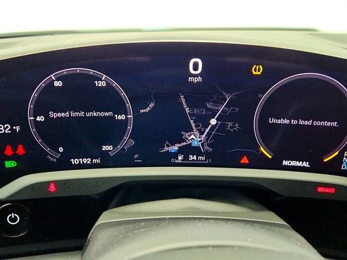 Used 2022 Porsche Taycan GTS image 15