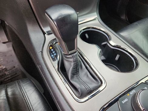 Used 2021 Jeep Grand Cherokee Limited X image 22