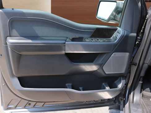 Used 2022 Ford F150 Lariat AWD/4WD image 12