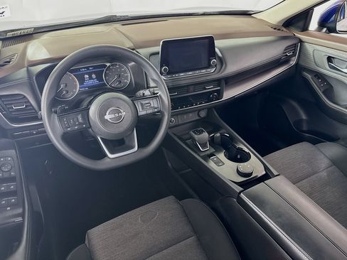 Used 2023 Nissan Rogue SV AWD/4WD image 18