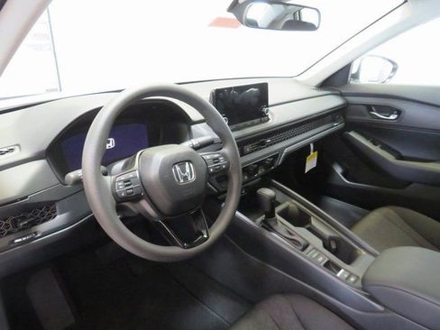 New 2025 Honda Accord LX image 4