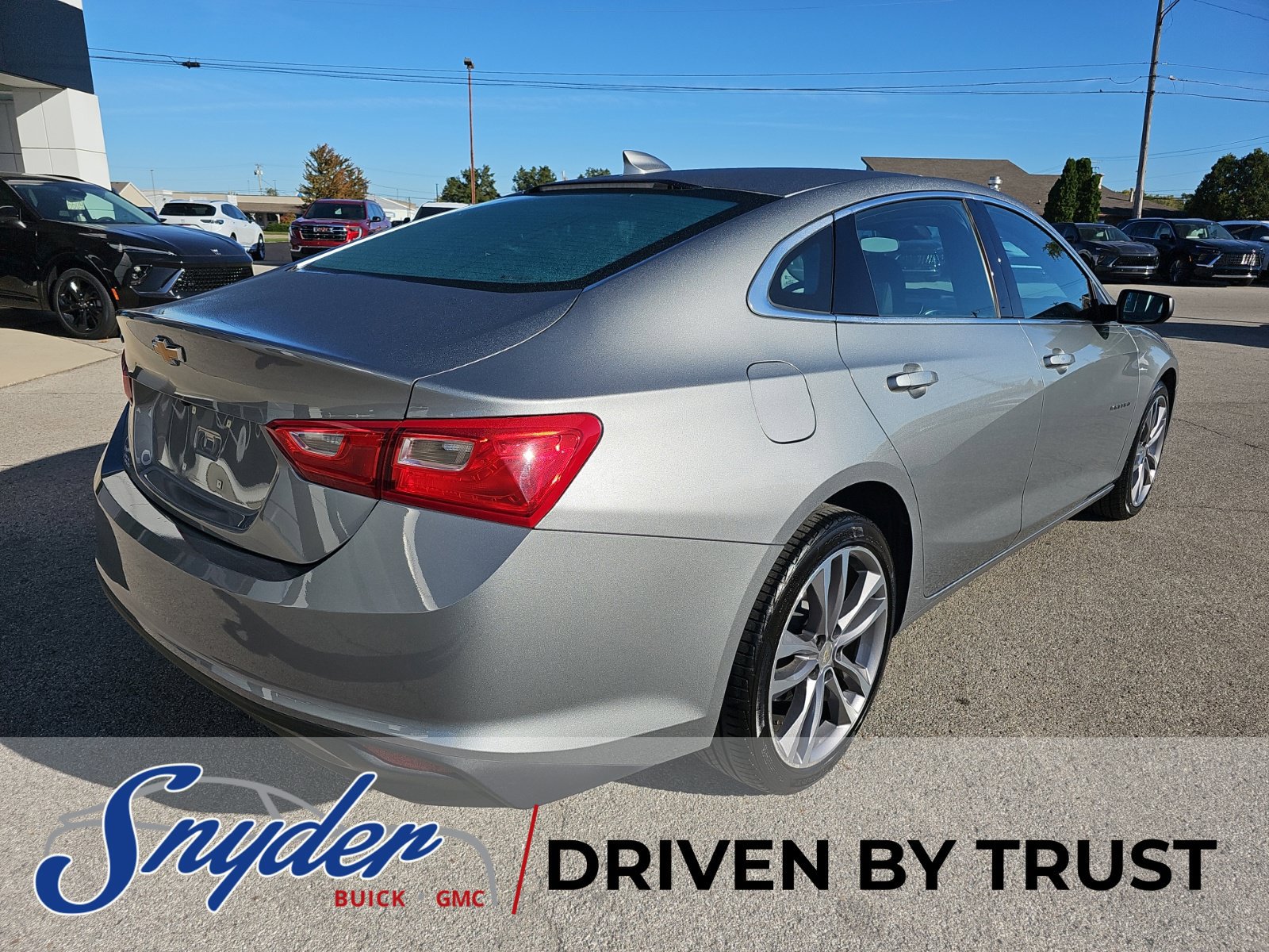 Used 2023 Chevrolet Malibu LT FWD image 10