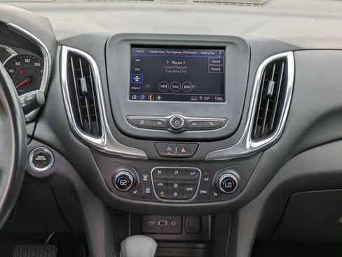 Used 2022 Chevrolet Equinox LT image 19
