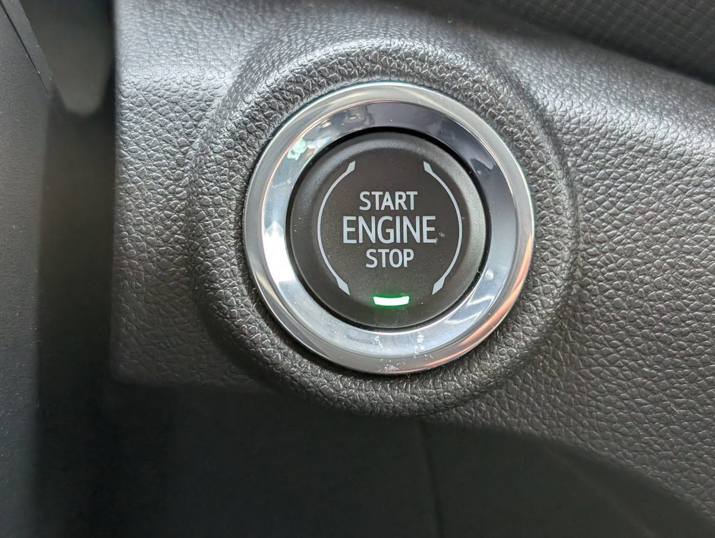Used 2023 Chevrolet TrailBlazer LT w/ Convenience Package FWD image 30
