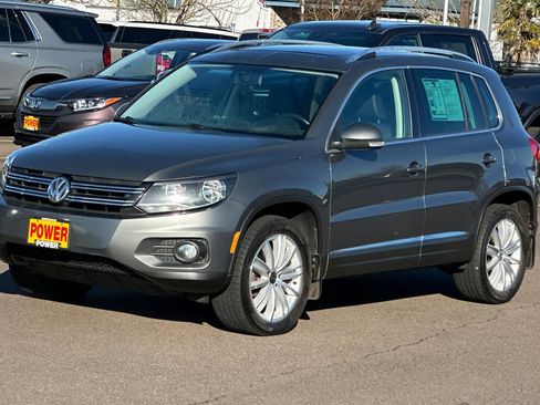 Used 2015 Volkswagen Tiguan SE image 8