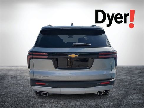 New 2025 Chevrolet Traverse LT w/ Enhanced Driving Package image 5