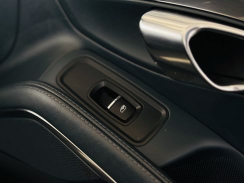 Used 2019 Porsche 718 Boxster RWD image 36