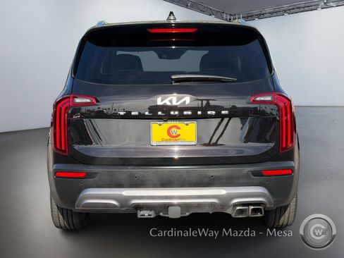 Used 2022 Kia Telluride EX w/ EX Premium Package image 6