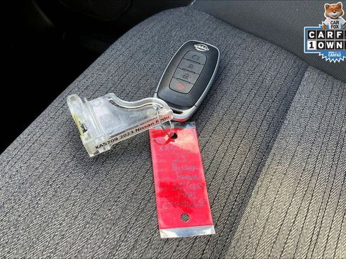 Used 2023 Nissan Rogue SV image 13