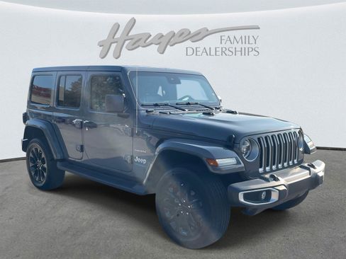 Used 2021 Jeep Wrangler Unlimited Sahara w/ Safety Group image 31