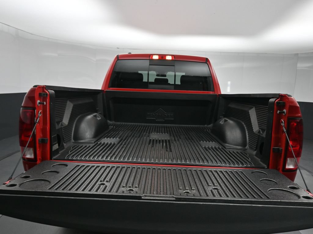 Used 2018 RAM 1500 Classic SLT AWD/4WD image 42