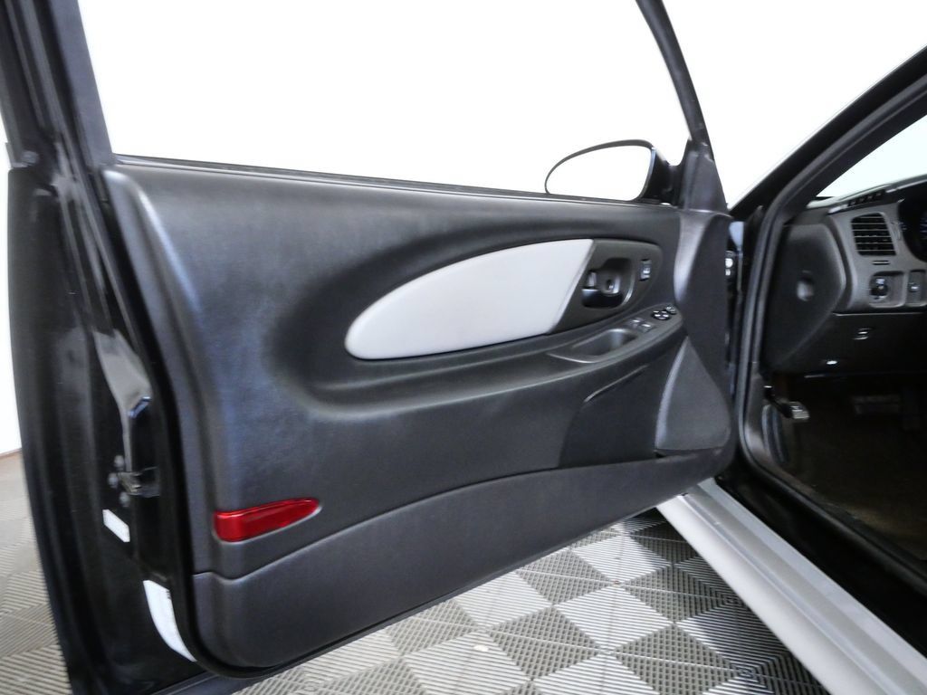 Used 2001 Chevrolet Monte Carlo SS FWD image 12
