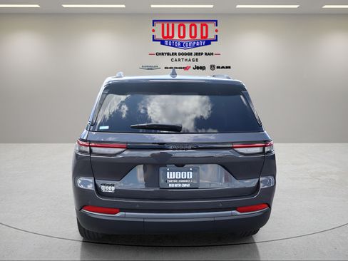 New 2026 Jeep Grand Cherokee Limited AWD/4WD image 4