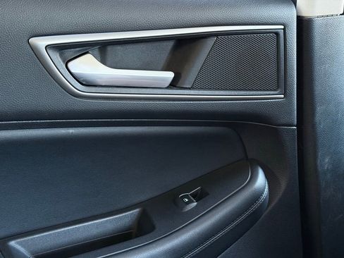 Used 2021 Ford Edge SEL w/ Convenience Package image 45