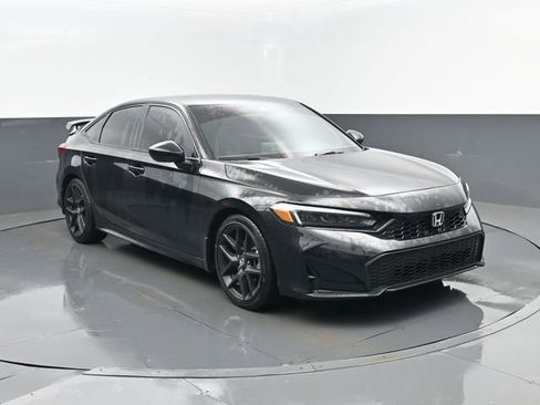 Used 2025 Honda Civic Sport image 3