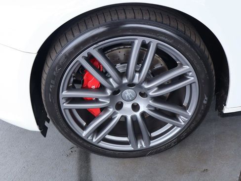 Used 2017 Maserati Ghibli S image 45