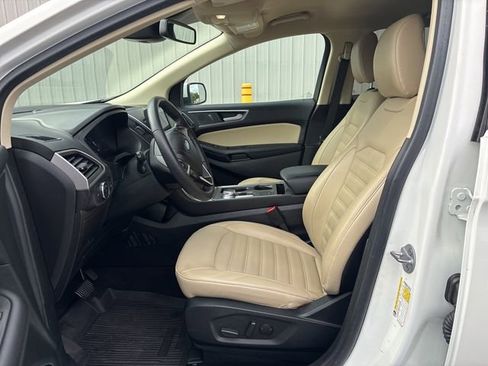 Used 2022 Ford Edge SEL w/ Convenience Package image 10