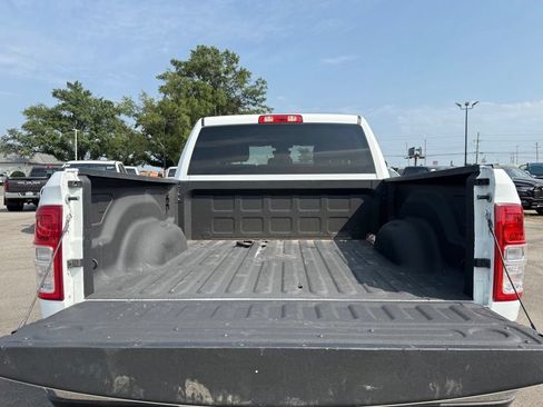 Used 2024 RAM 2500 Big Horn AWD/4WD image 7
