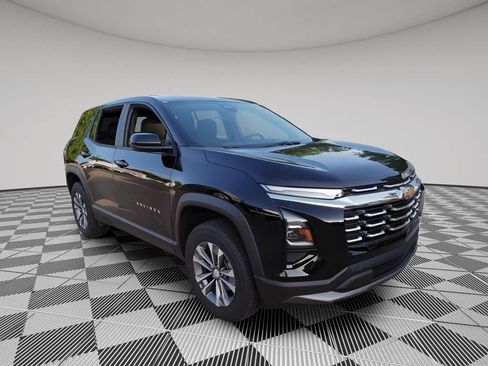 Certified 2026 Chevrolet Equinox LT FWD image 3